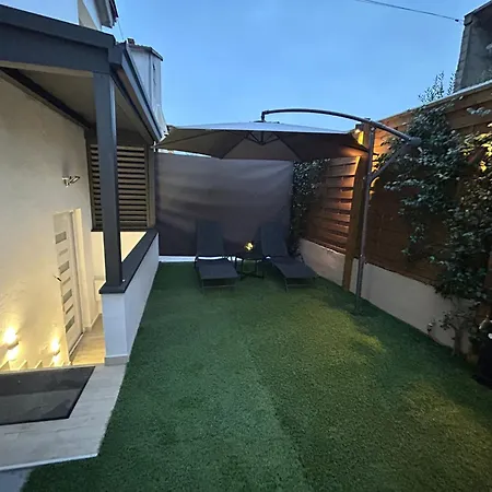 Apartment Lelo Sunset Spa, Romantic Garden With Private Jacuzzi Zadar