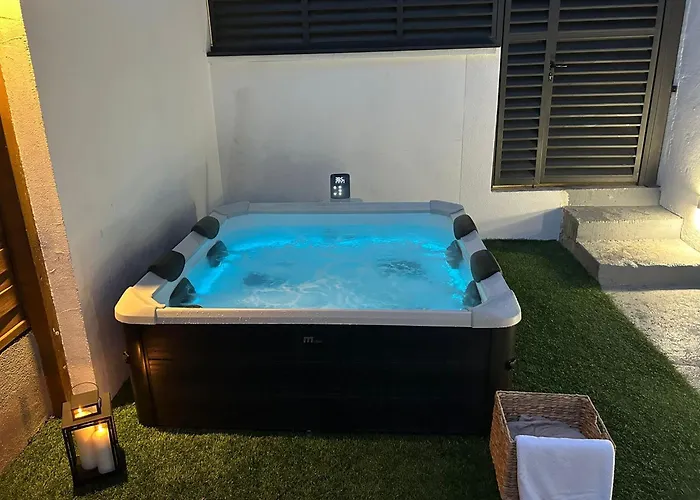 Lelo Sunset Spa, Romantic Garden With Private Jacuzzi Apartment *