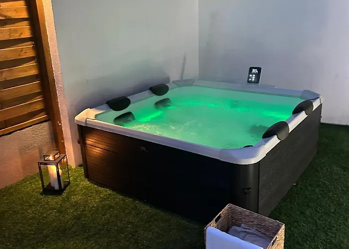 Lelo Sunset Spa, Romantic Garden With Private Jacuzzi