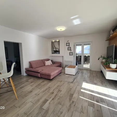 Lelo With Jacuzzi And Free Parking Apartment